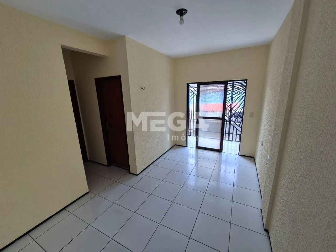 Apartamento com 2 quartos no bairro Montese em Fortaleza, CE - Foto 2