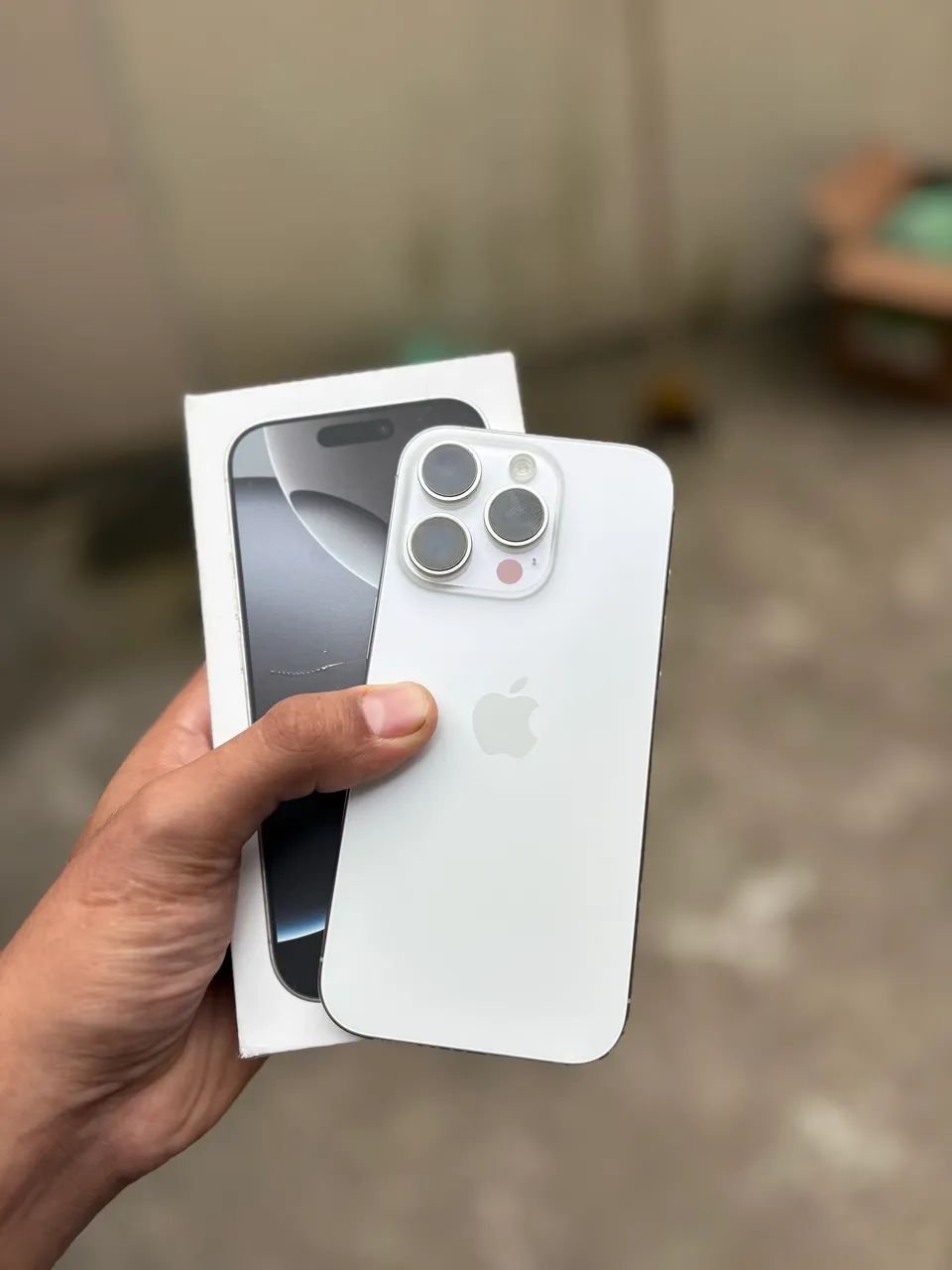 iPhone 16 pro 128g