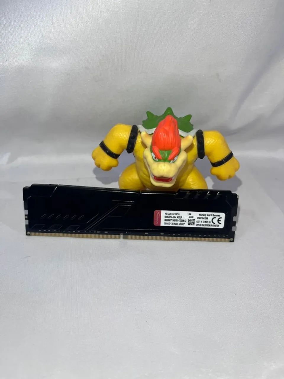 MEMORIA RAM HYPERX 16 GB DDR4 3200MHZ - Foto 3