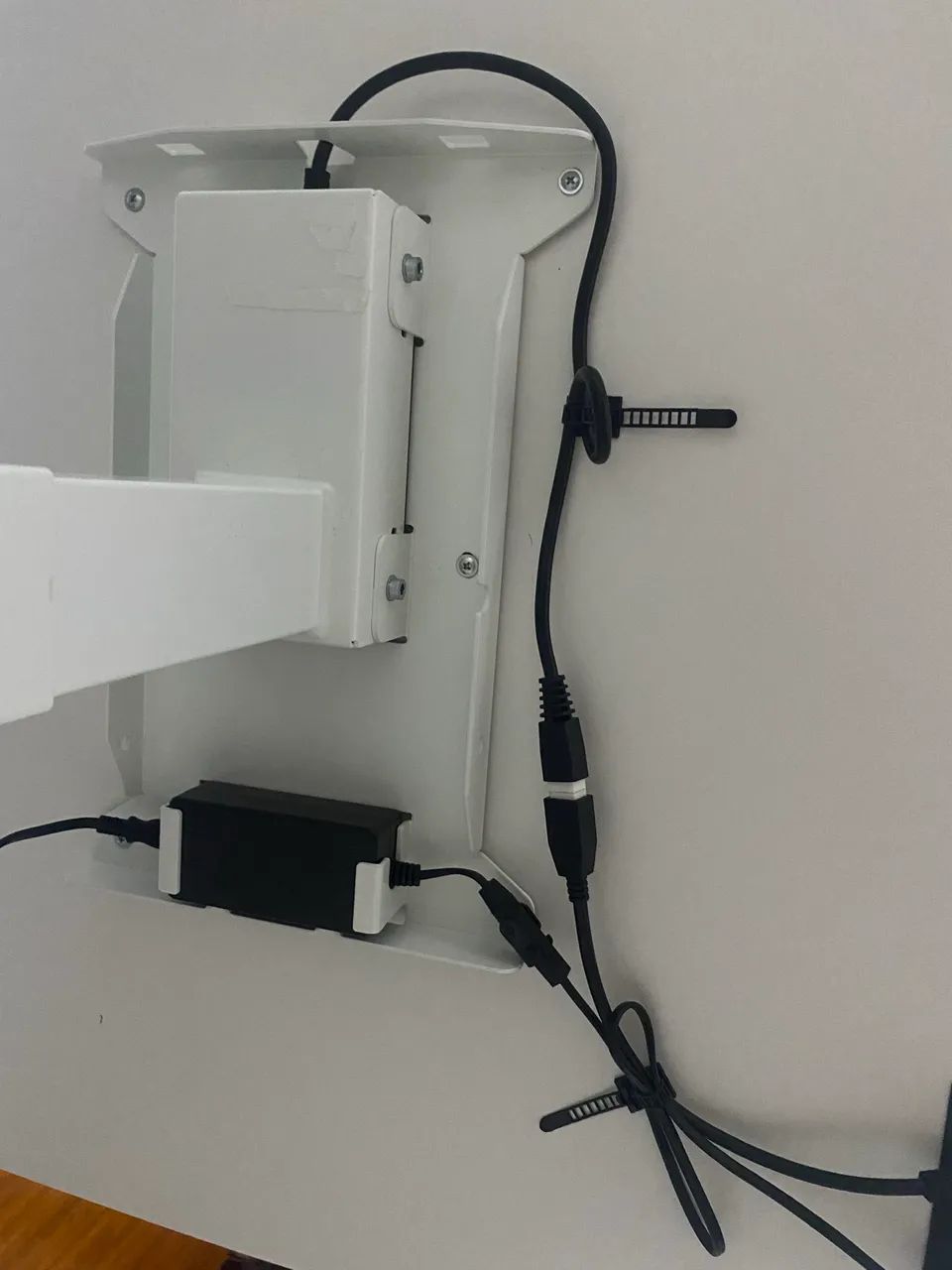 Mesa com regulagem de altura elétrica Slikdesk Flex 2 - Foto 2