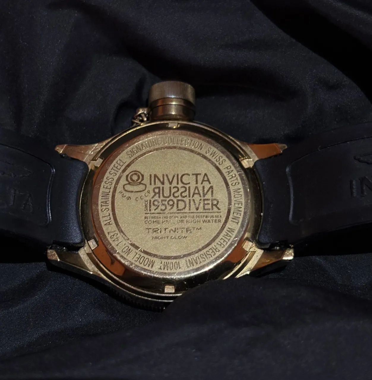 Relógio Invicta Russian Diver Masculino Dourado de 43mm com Pulseira Preta ORIGINAL - Foto 3