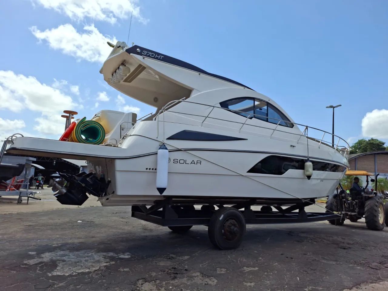 Lancha Solara 370HT - Foto 2