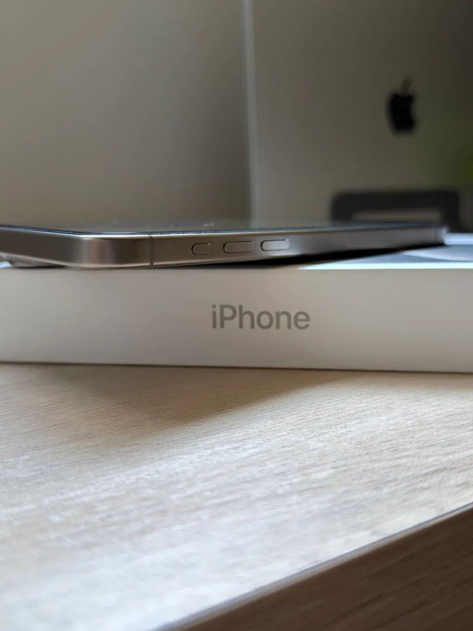 iPhone 15 Pro Max 256Gb Titanium Novíssimo - Foto 5