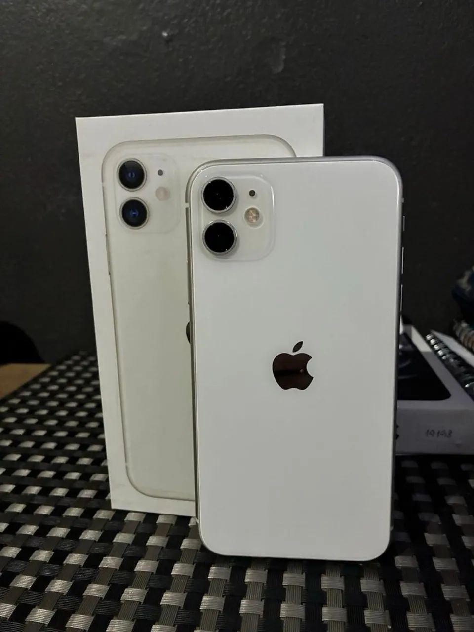 IPhone 11 Branco - 128gb - Foto 2