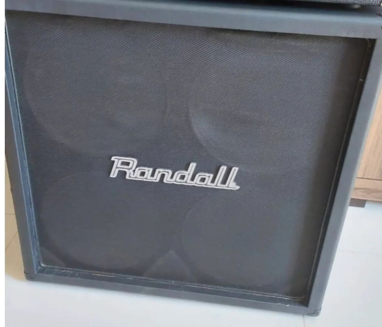 Caixa  randall 