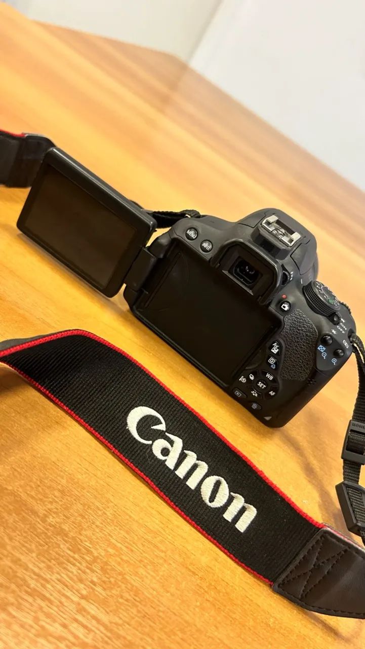 Câmera Canon EOS 700D - Foto 4