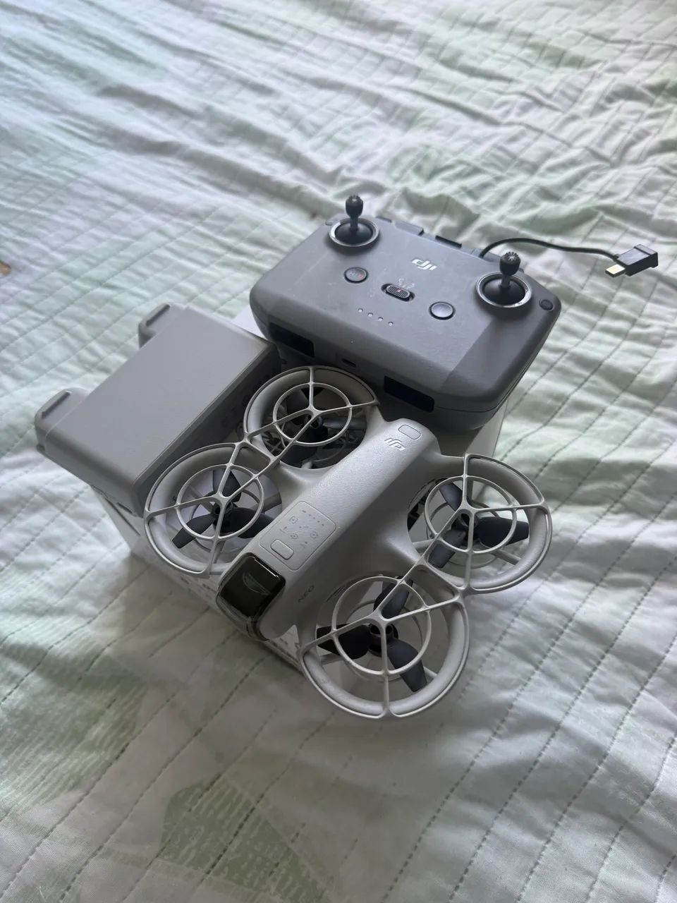 Drone DJI Neo FLy More Combo - Foto 3