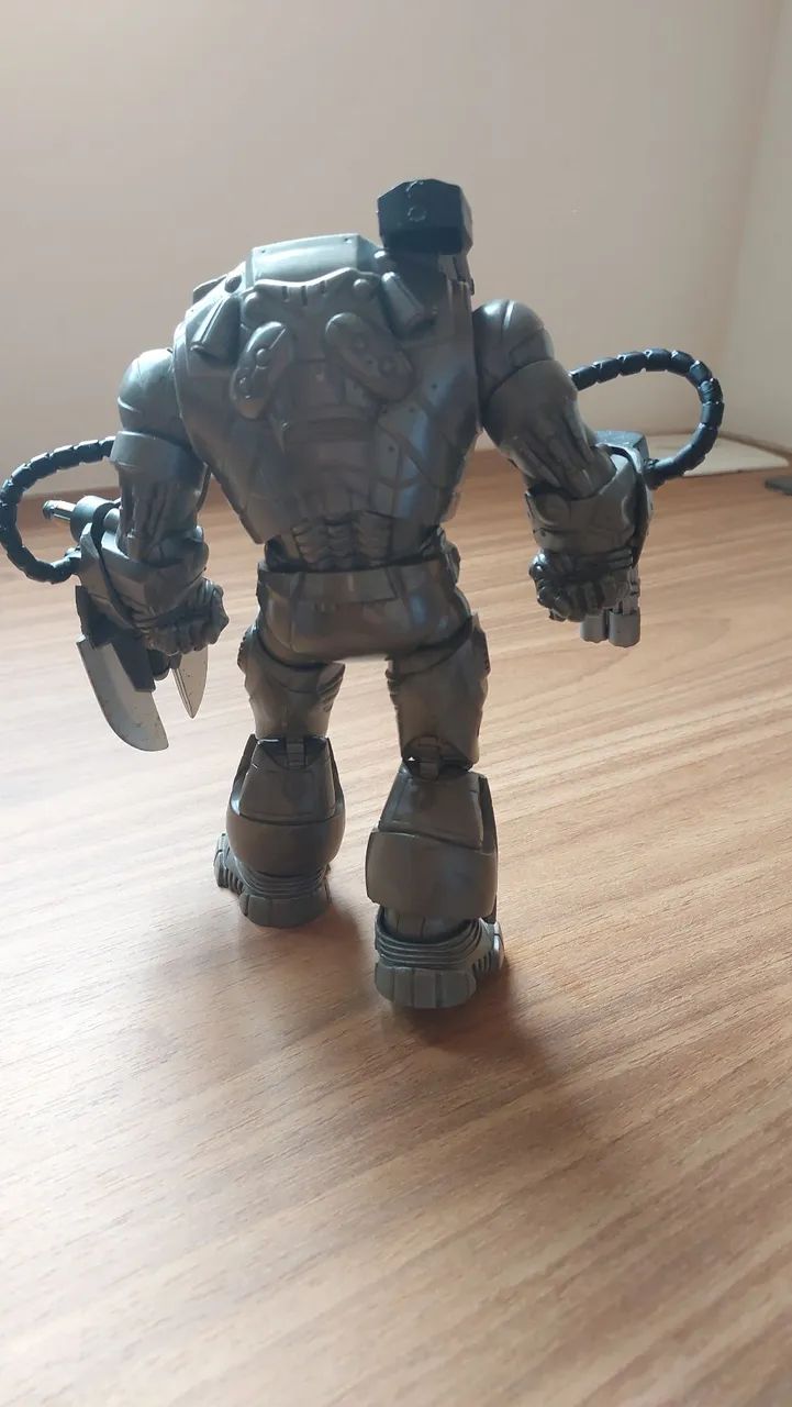 Mandroid BAF (Build-A-Figure) da linha Marvel Legends da Hasbro
