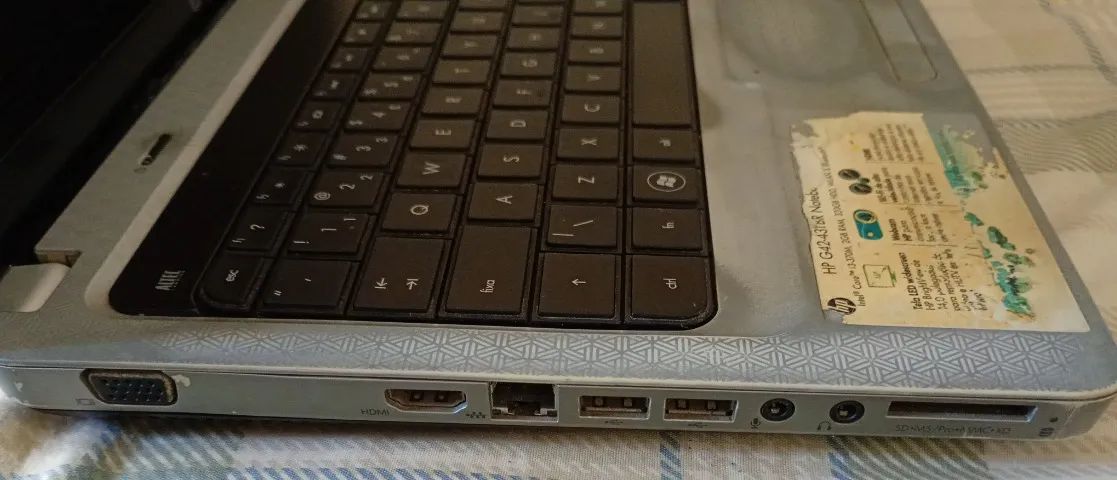 Notebook HP G42-43TBR i3-1a Geração Com defeito - Foto 5