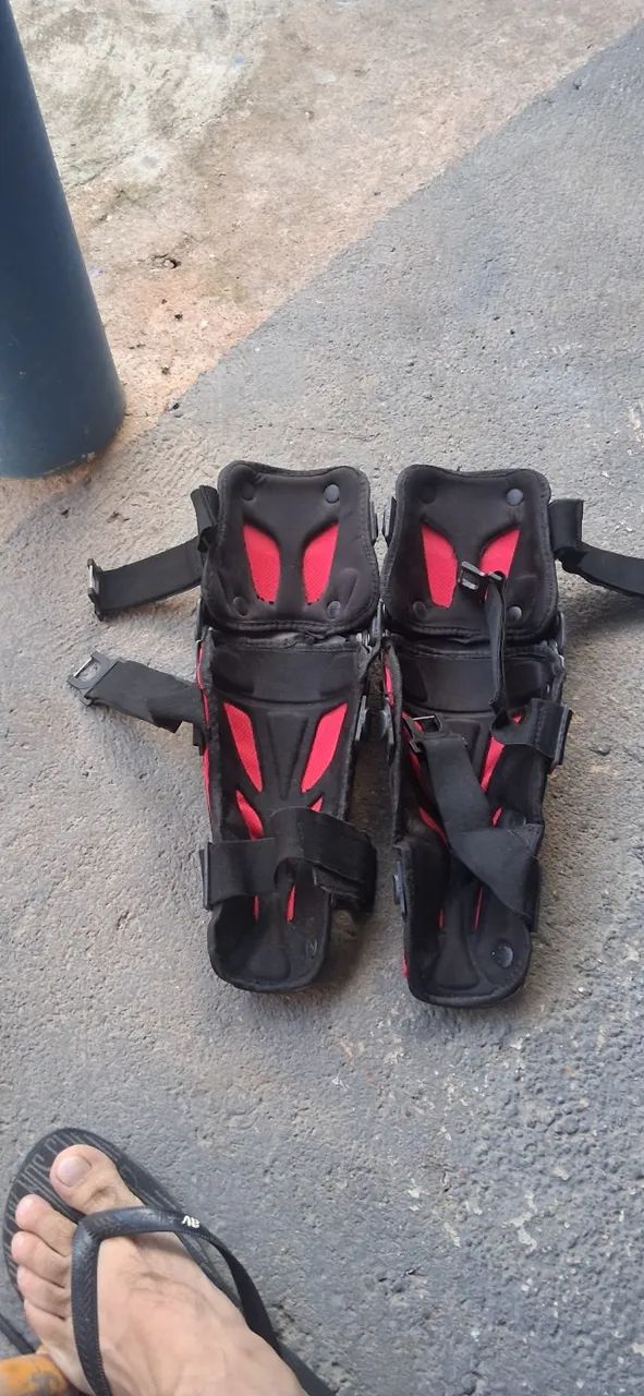 Desapego,  joelheira articular,  moto ou bike