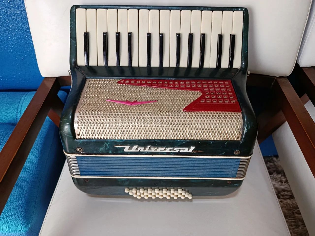 ACORDEON SANFONA UNIVERSAL 32 BX HIPER NOVA E AFINADA  - Foto 5
