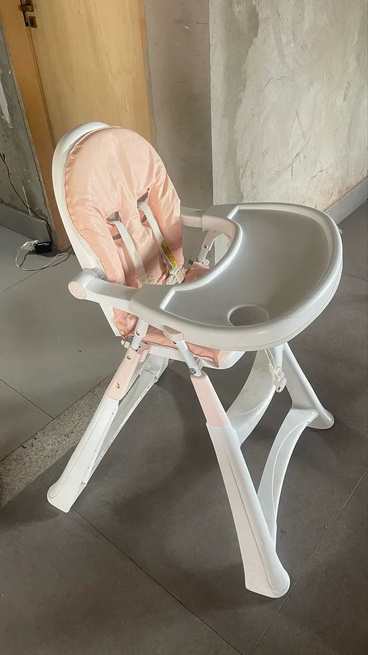 Cadeira de alimentação infantil 