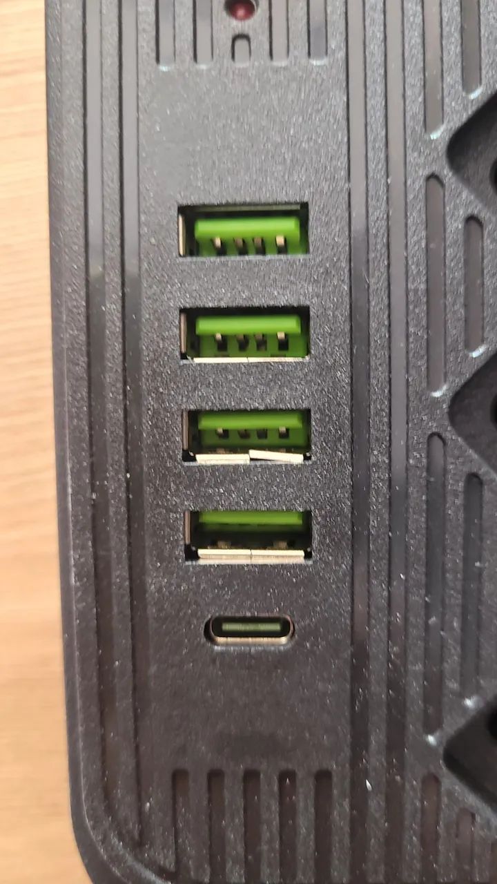 Extensão Filtro de linha 5 tomadas e entradas tipo C e iOS USB  - Foto 3