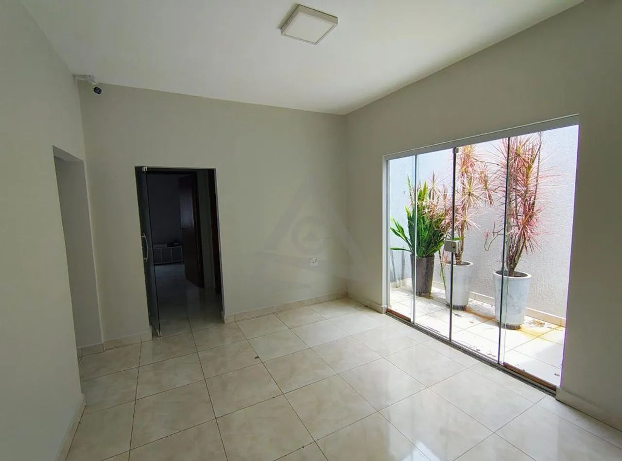 Casa para alugar em Campinas, Jardim Leonor, com 4 quartos, com 196 m² - Foto 3