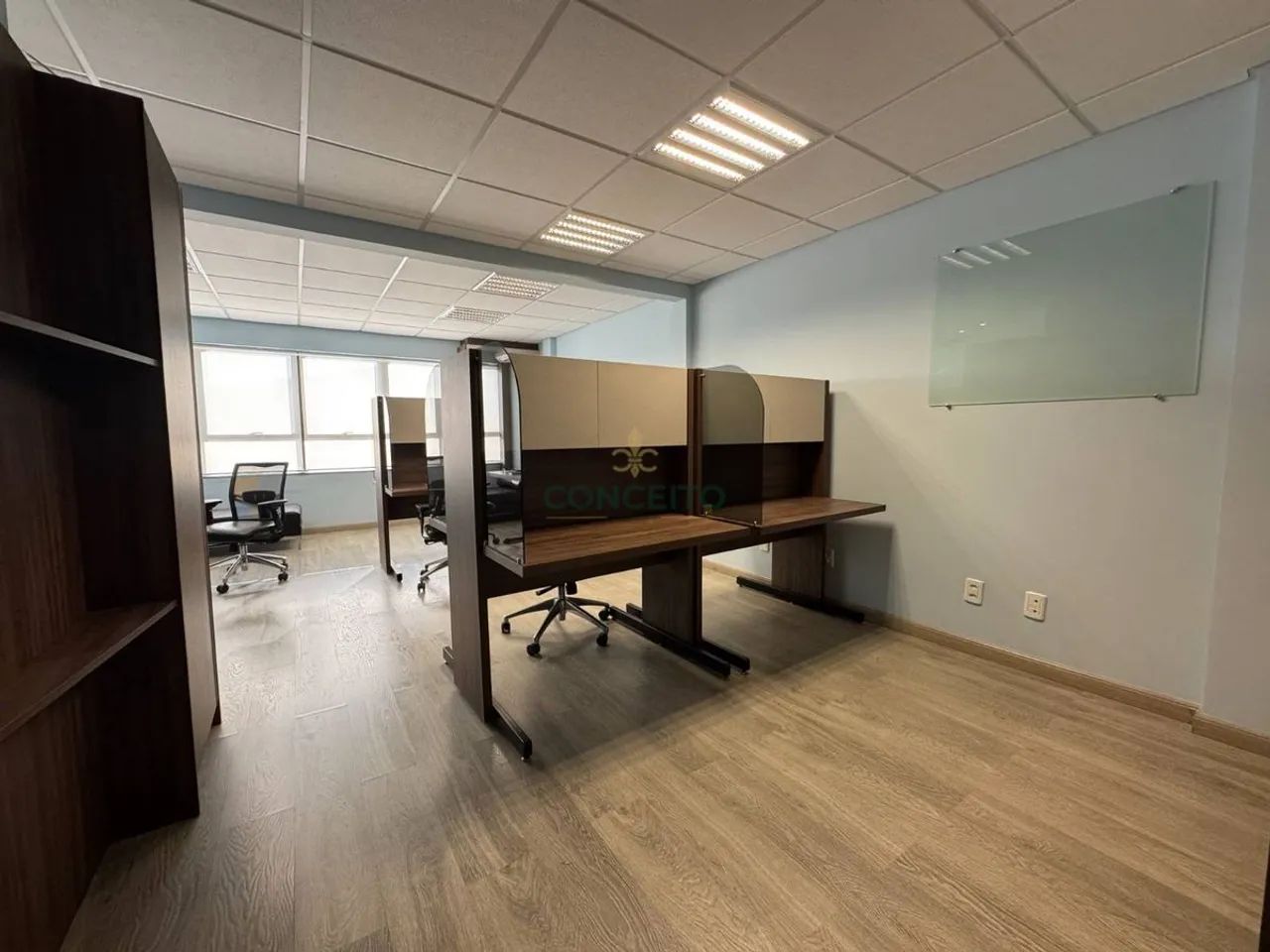 Sala comercial Mobiliada a venda de 37m² no Trindade Shopping, em Florianópolis