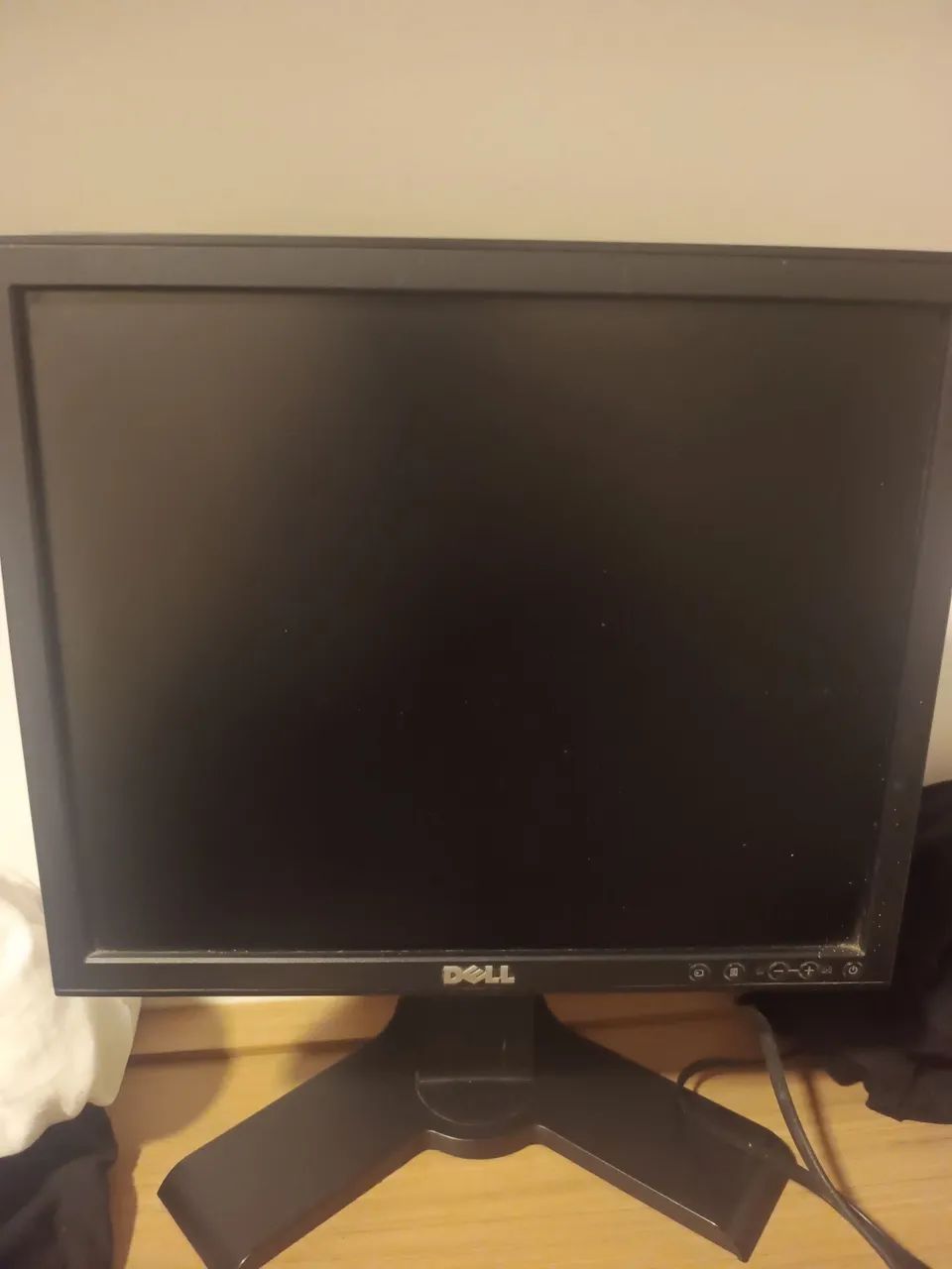 MONITOR DELL SEM CABO