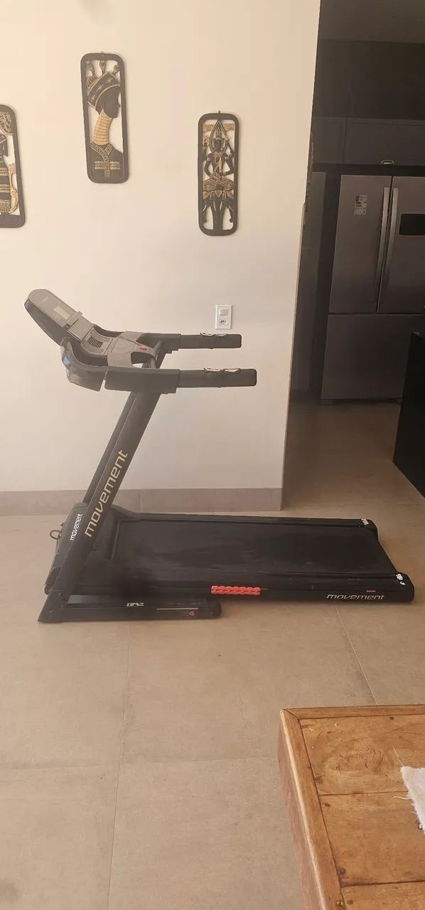 Esteira Ergometrica Movement R4