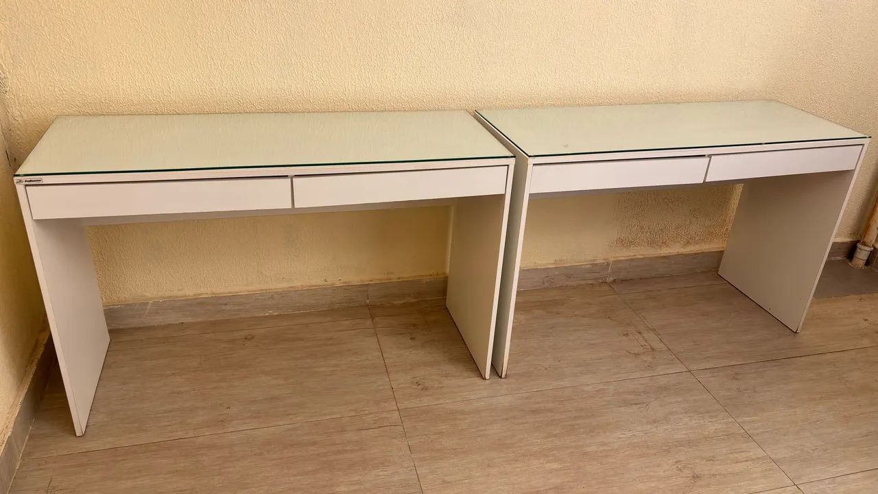 Escrivaninha tampo de vidro e gavetas - Foto 3
