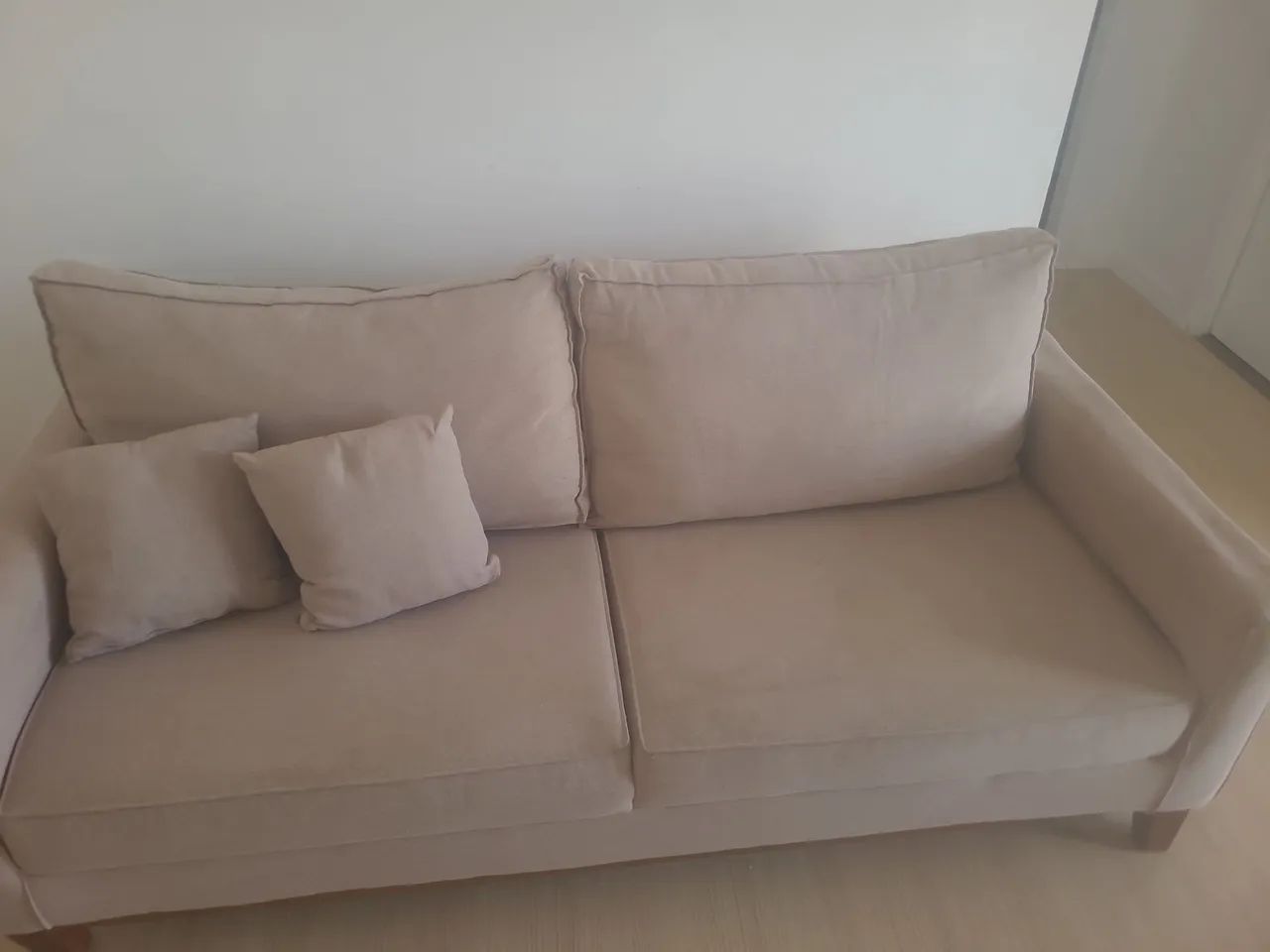 Vende-se sofa clássico 