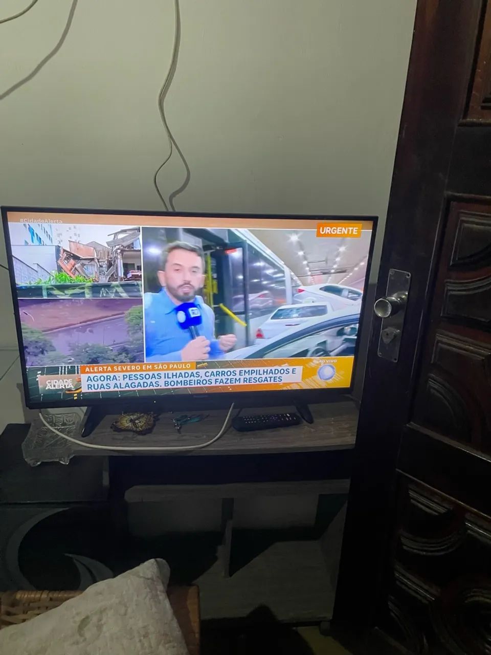 Vende-se uma televisão de 40 polegadas - Foto 3