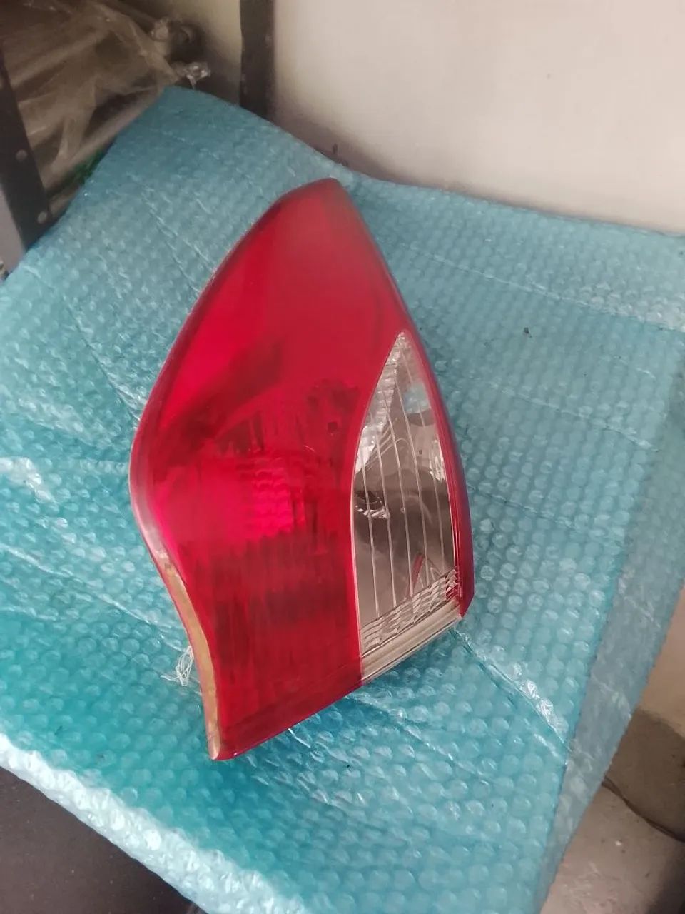 Lanterna esquerda de HB20 2016 sedan  - Foto 4