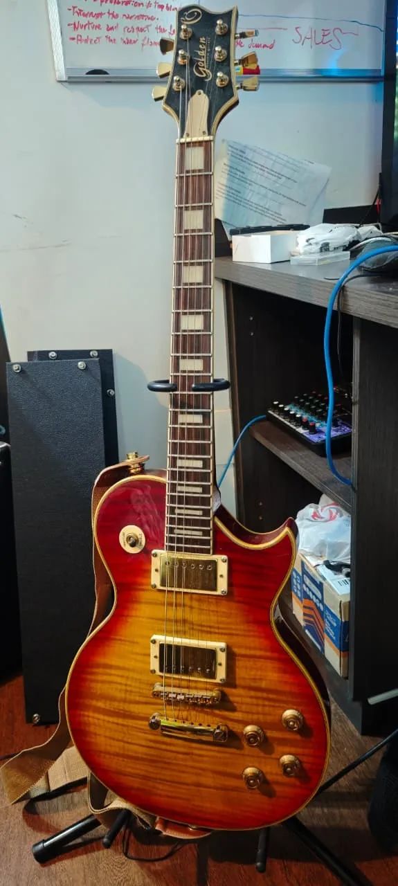 Guitarra Les Paul Golden - Foto 2
