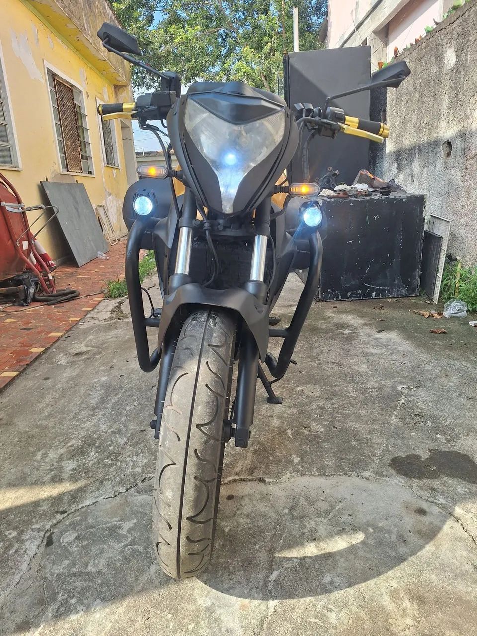 Cb 300R