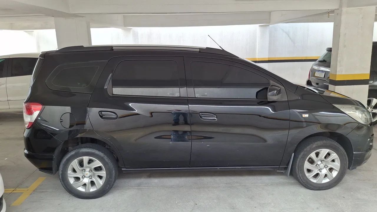 Chevrolet Spin LTZ 1.8 8V Econo.flex 5P Mec. 2014 - Foto 2