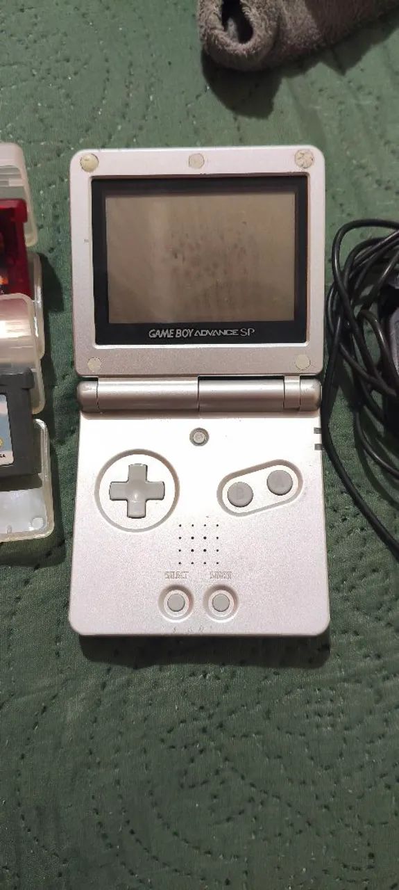Gameboy SP com dois jogos - Foto 4