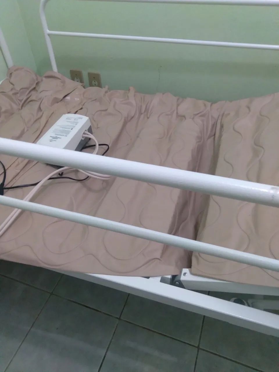 Cama hospitalar  - Foto 2