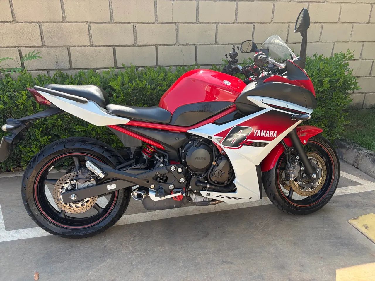 Xj6