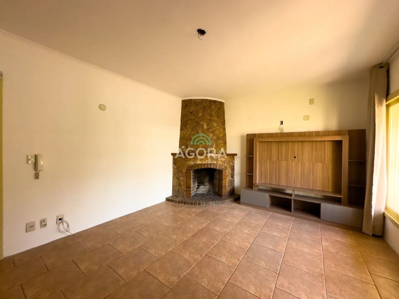 Casa Comercial com 4 (quatro) Dormitórios. - Foto 3