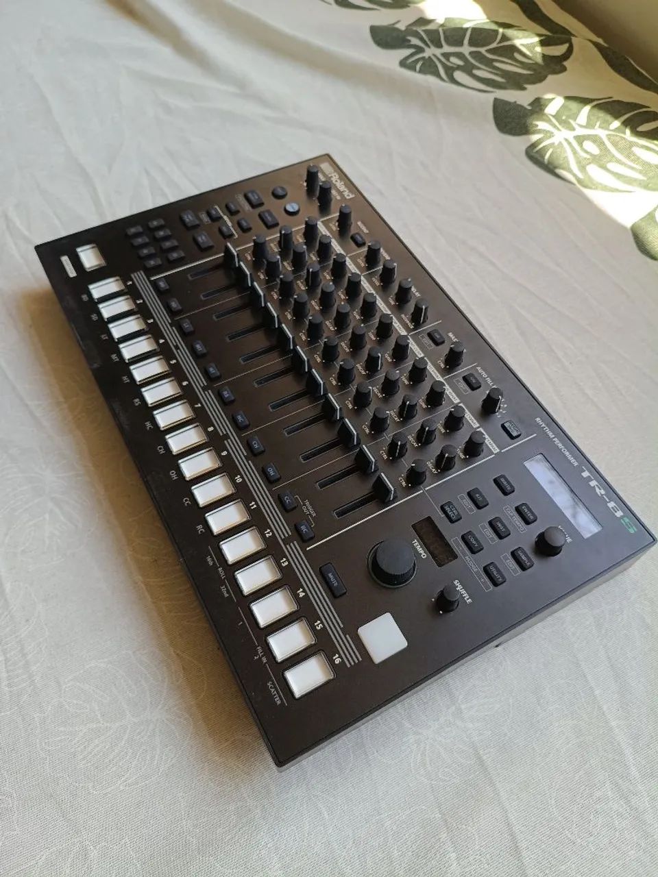Drum Machine Roland TR-8S perfeita - Foto 2