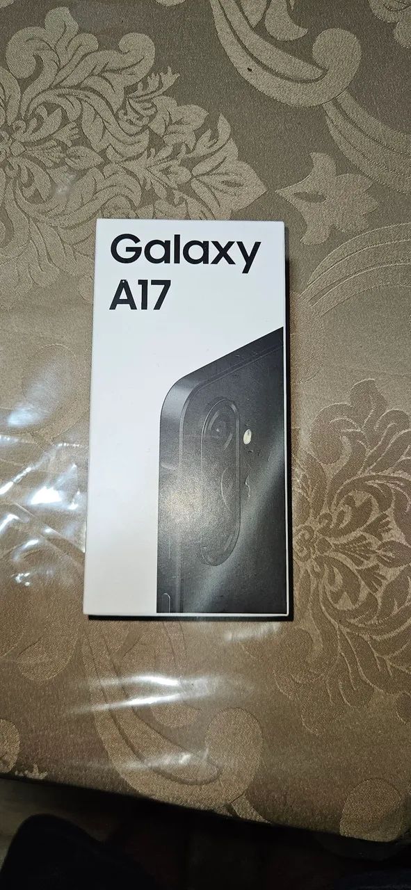 Vendo celular a17 na caixa