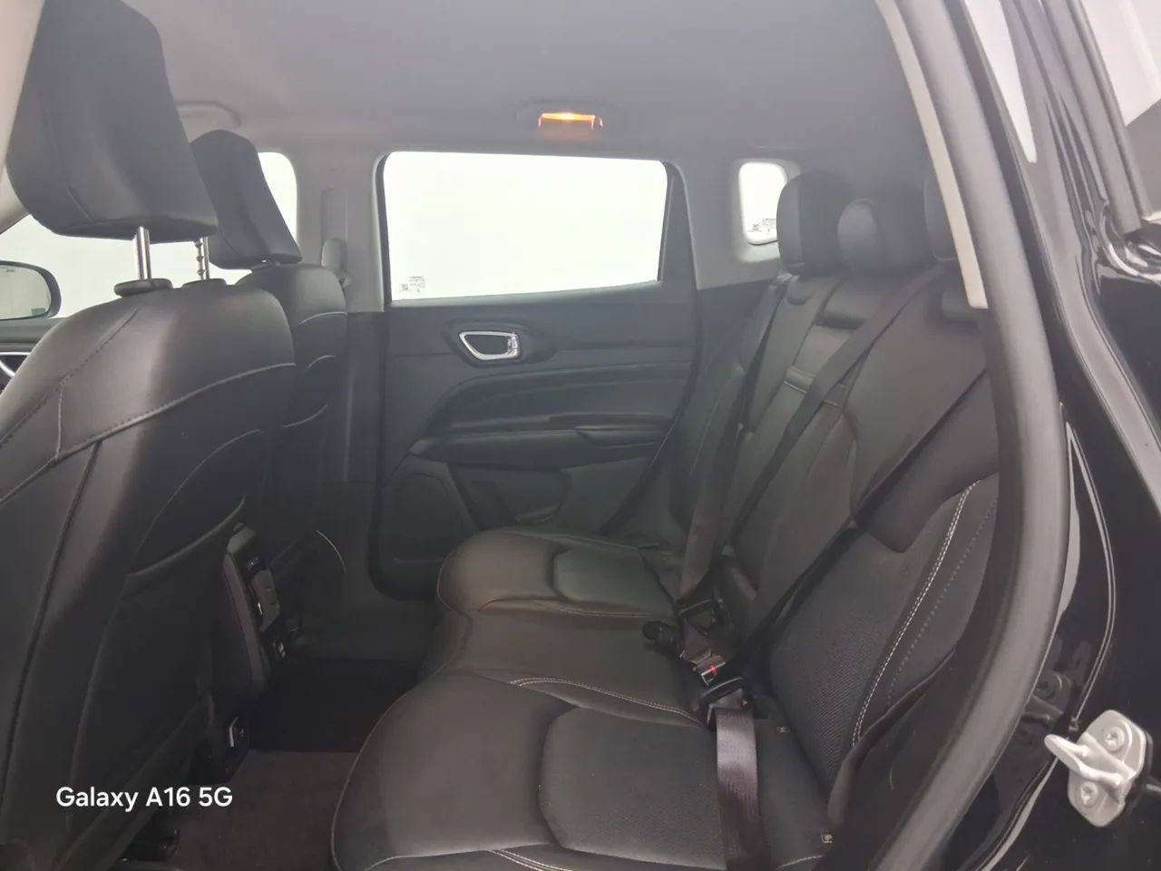 Jeep Compass LONG. T270 1.3 TB 4x2 Flex Aut., foto 17 de 18