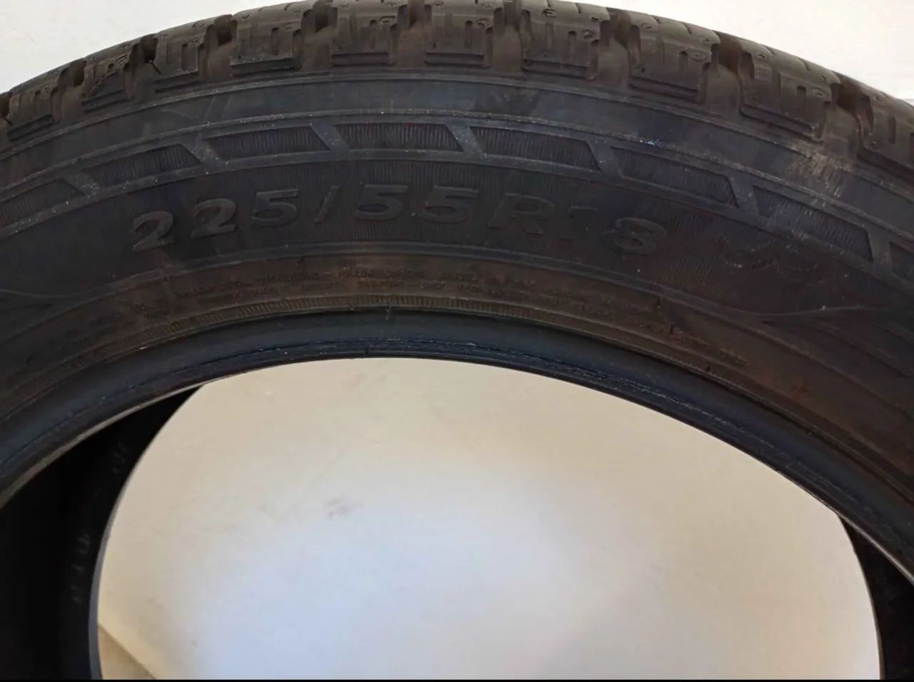 Pneus Goodyear 225/55 R18 efficientgrip seminovo  - Foto 4