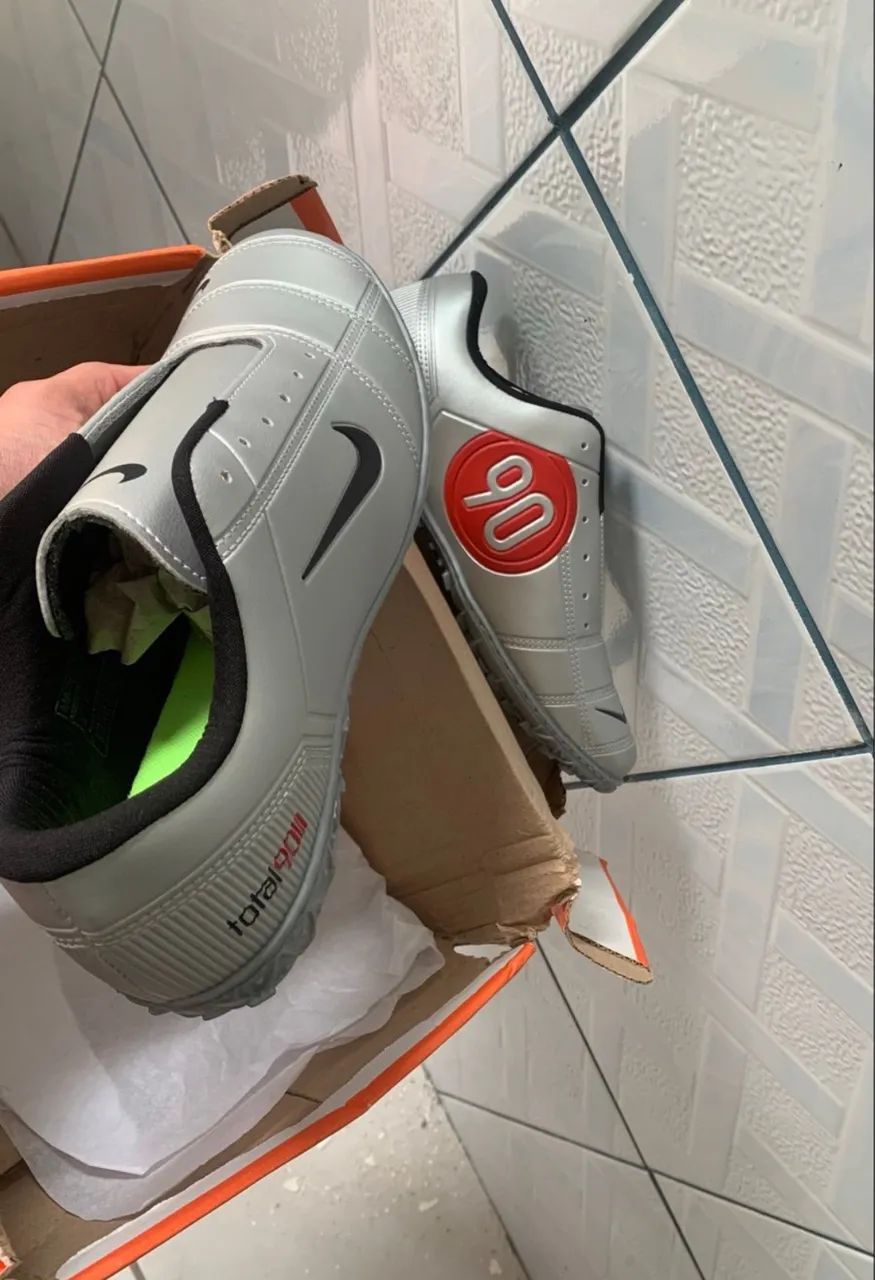 Chuteira society nike