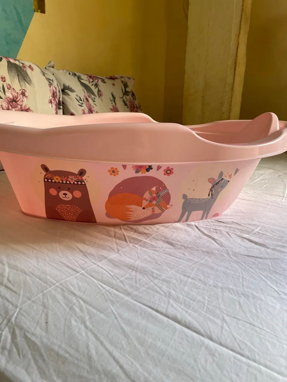 Ninho de bebê e uma banheira  - Foto 2