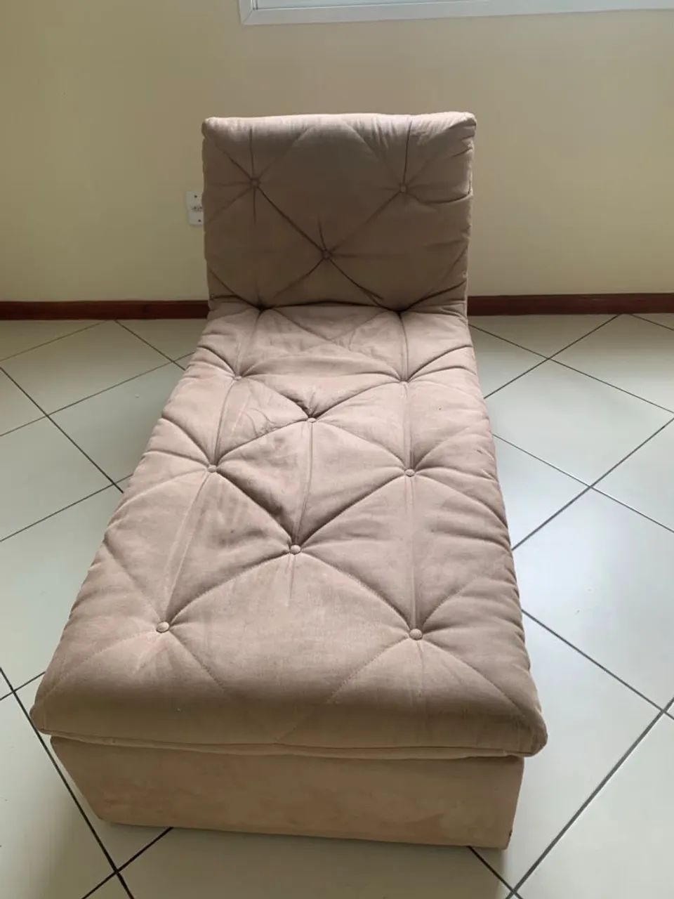Espreguiçadeira estofada / Divã  - Foto 2
