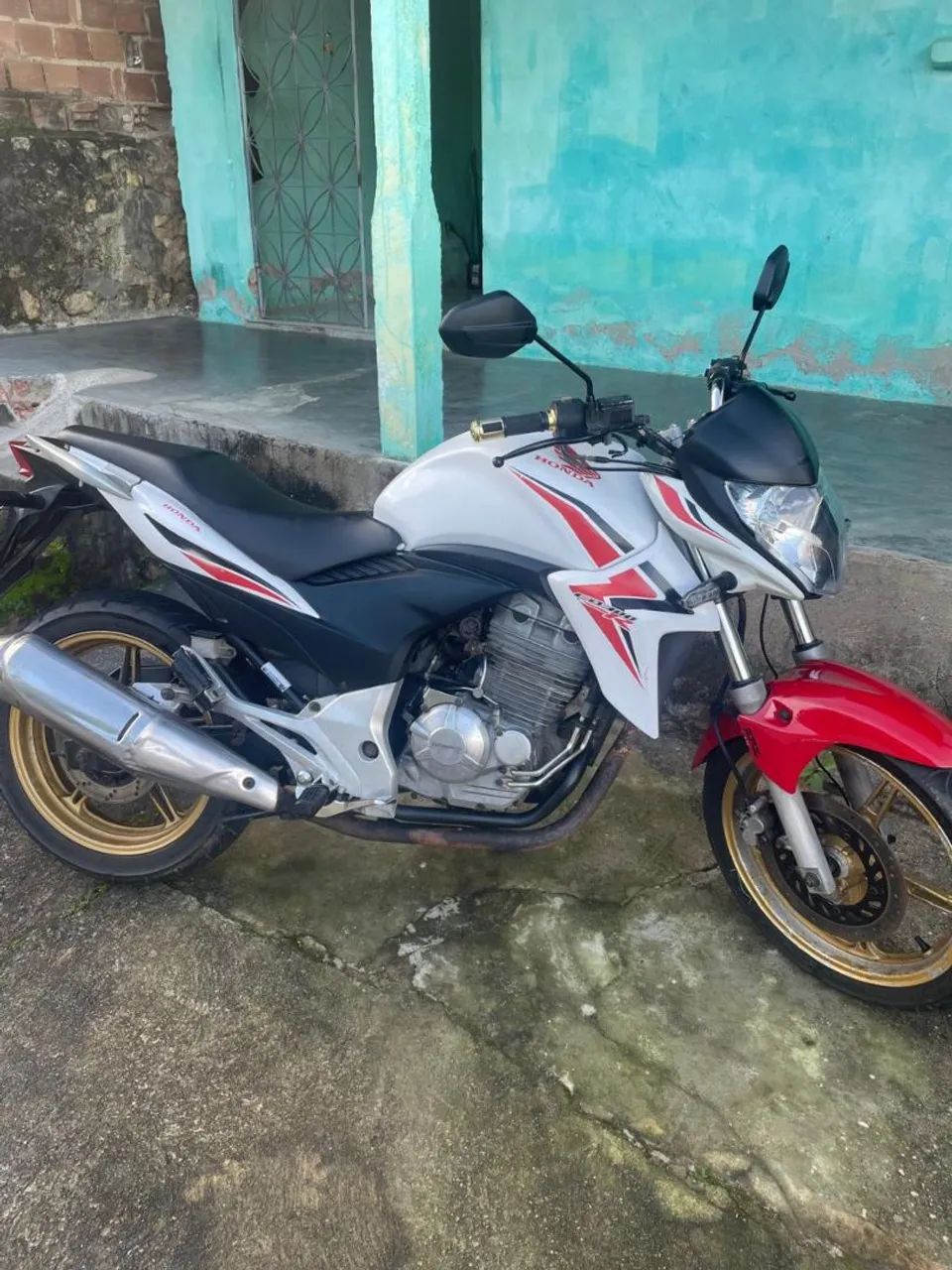 CB 300/2015 moto de procedência 