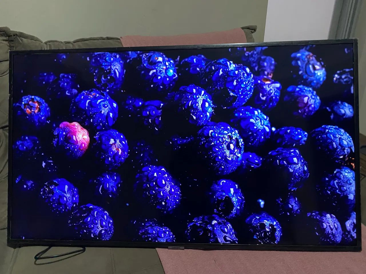 Tv Samsung smart 4k 50 polegadas sem detalhes  - Foto 3