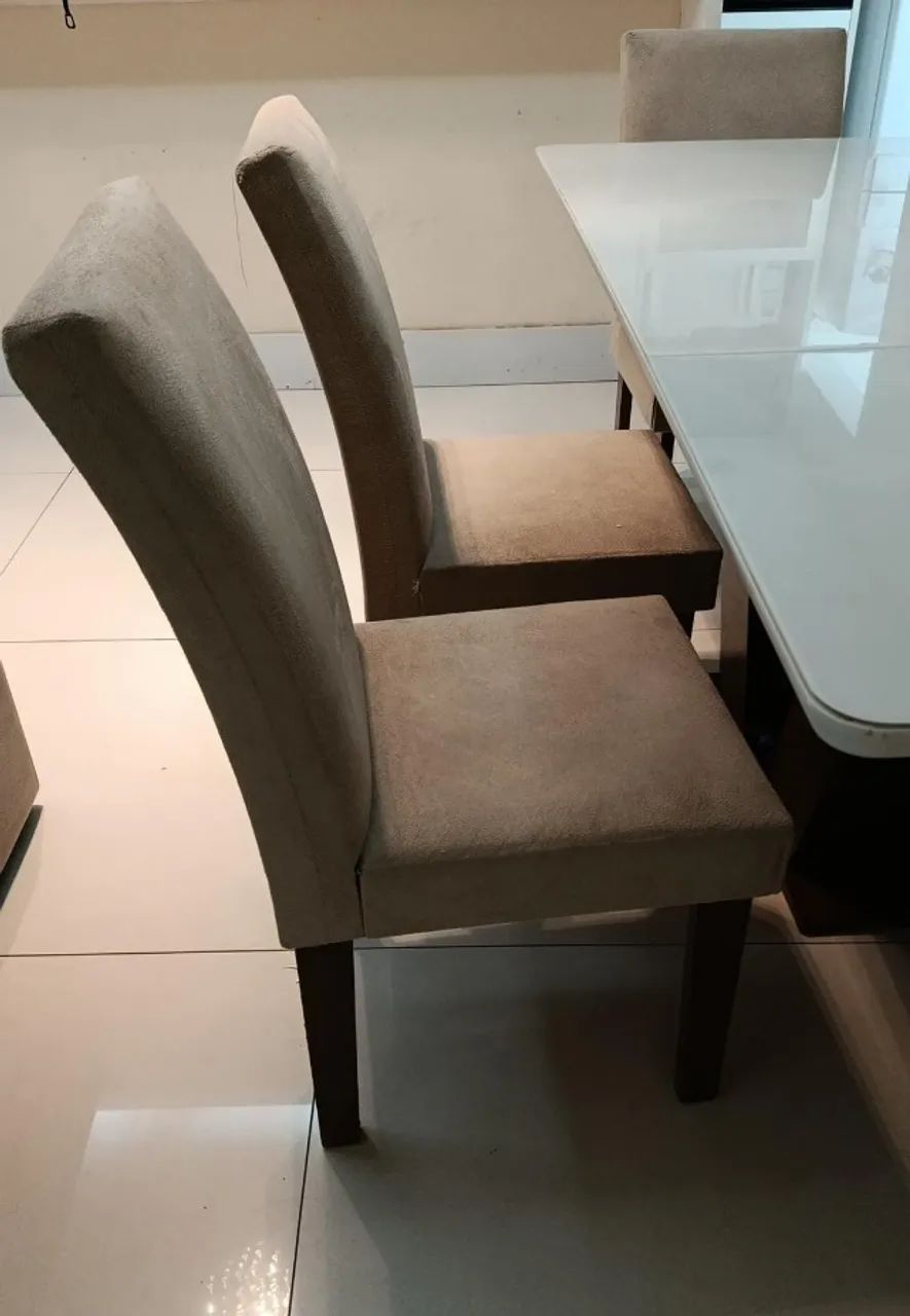 Mesa de jantar retangular 1,80x0,90 com 6 cadeiras. - Foto 2