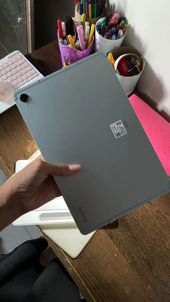 Vende-se Tablet Galaxy Tab S9 Fe Wi-Fi  - Foto 5