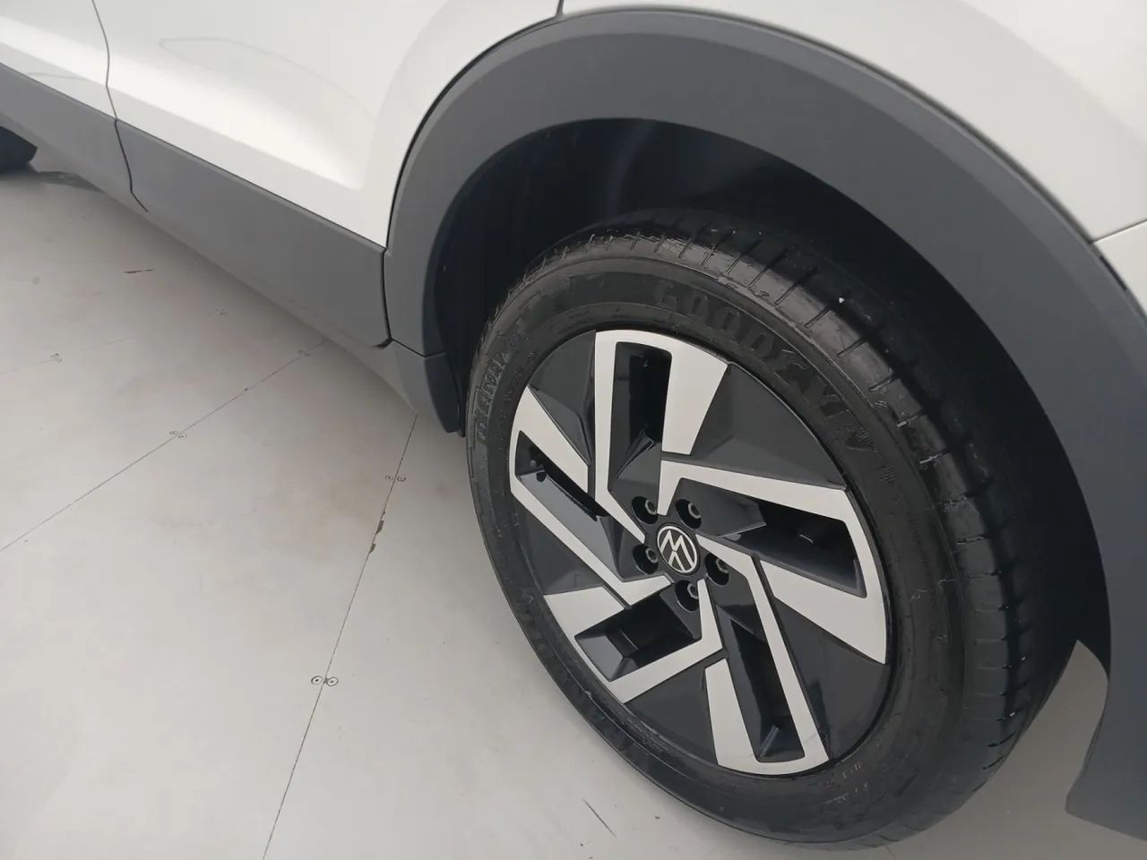 Volkswagen T-Cross Comfortline 1.0 TSI Flex 5P Aut. 2025 - Foto 12