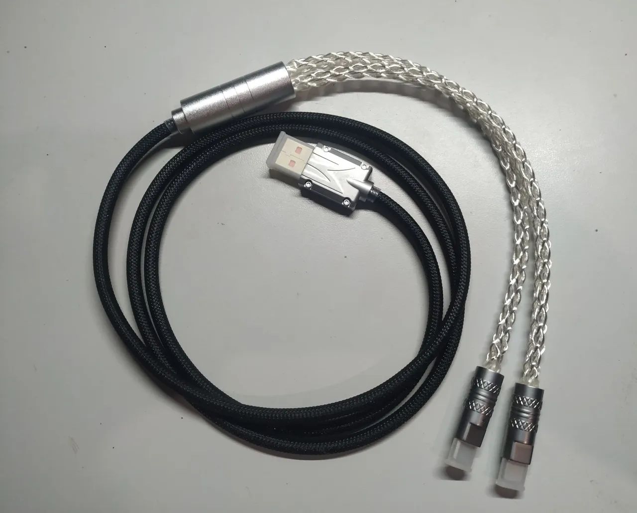 Cabo Duplo 8k para Teclado e Mouse  - Foto 2