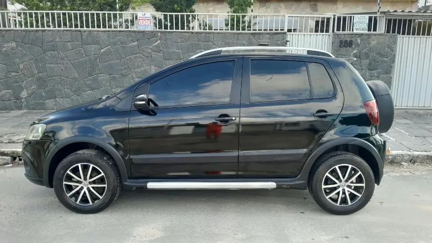 Volkswagen Crossfox CROSSFOX 1.6 Mi Total Flex 8V 5p 2013