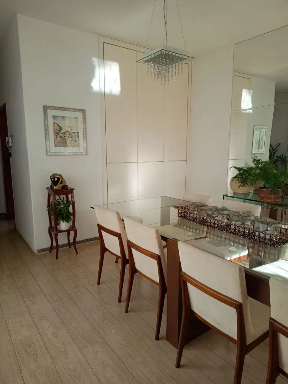 Linda mesa de jantar de vidro,  pé de madeira. 2,75m de comprimento.. - Foto 4