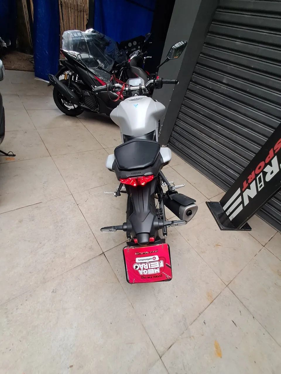 YAMAHA MT03 - Foto 2