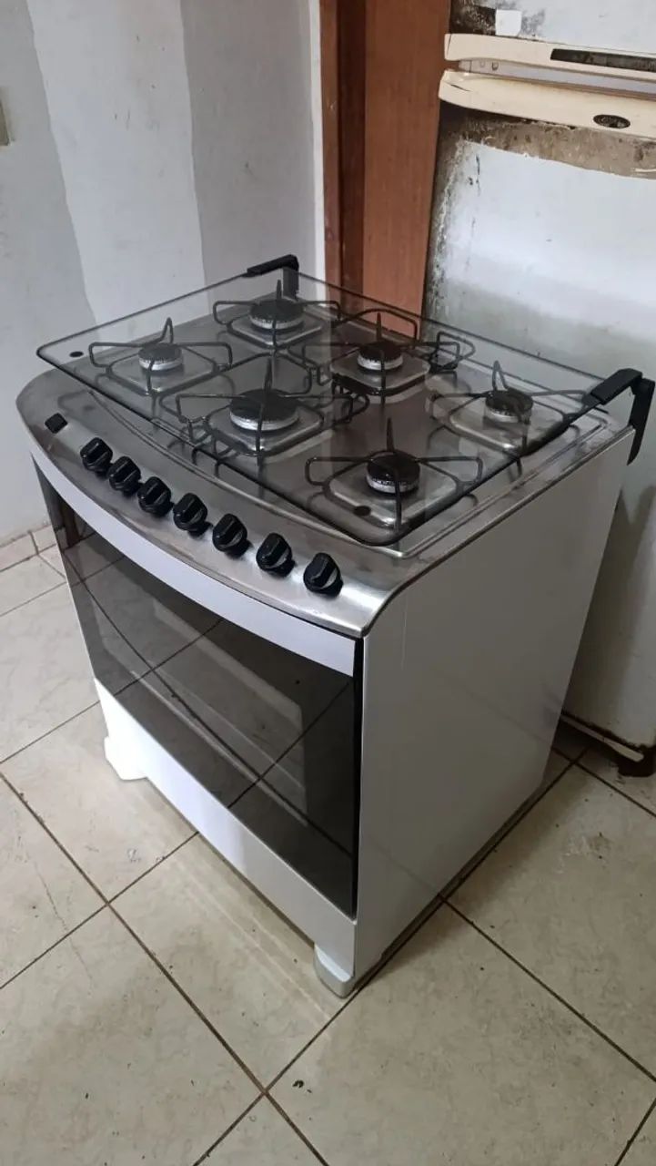 Fogão 6 bocas Brastemp.. AUTOMÁTICO!!! - Foto 3