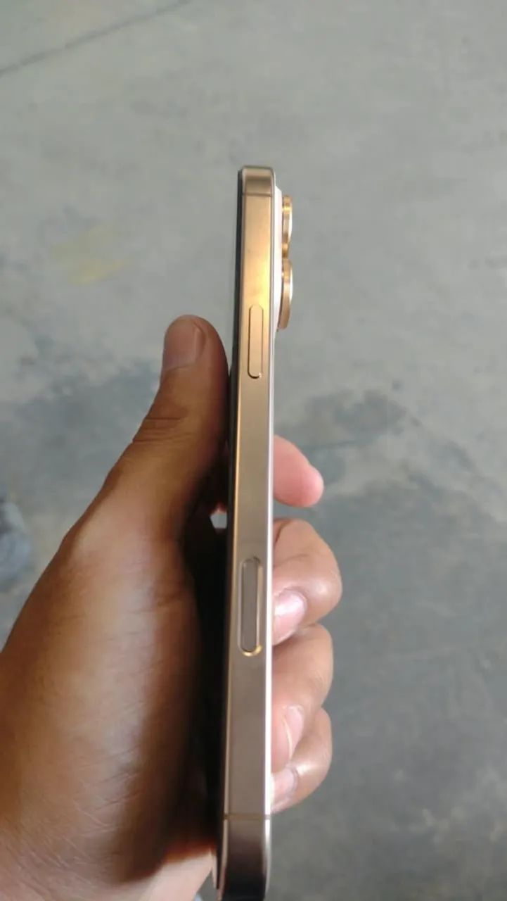 iPhone 16 pro Max 256  - Foto 4